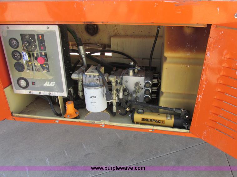 image for item E7272 JLG 500RTS rough terrain scissor lift