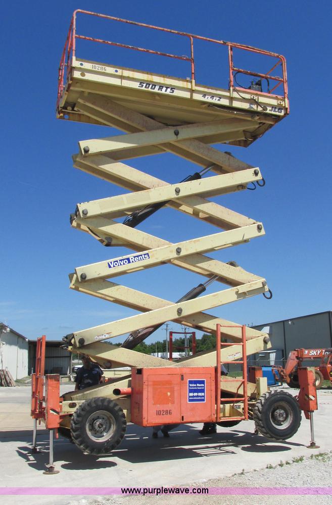 image for item E7272 JLG 500RTS rough terrain scissor lift
