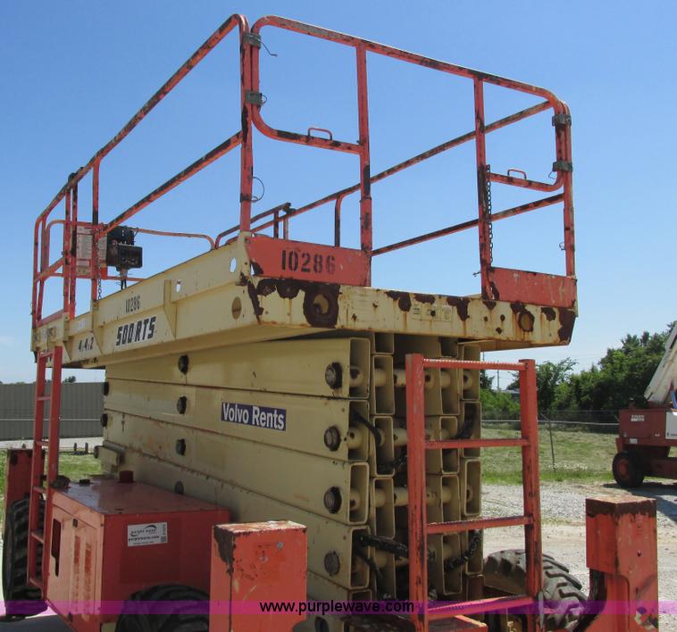 image for item E7272 JLG 500RTS rough terrain scissor lift