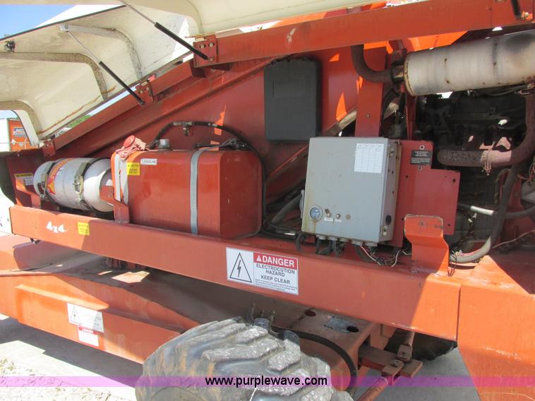 image for item E7273 Snorkel TB60 60' boom lift