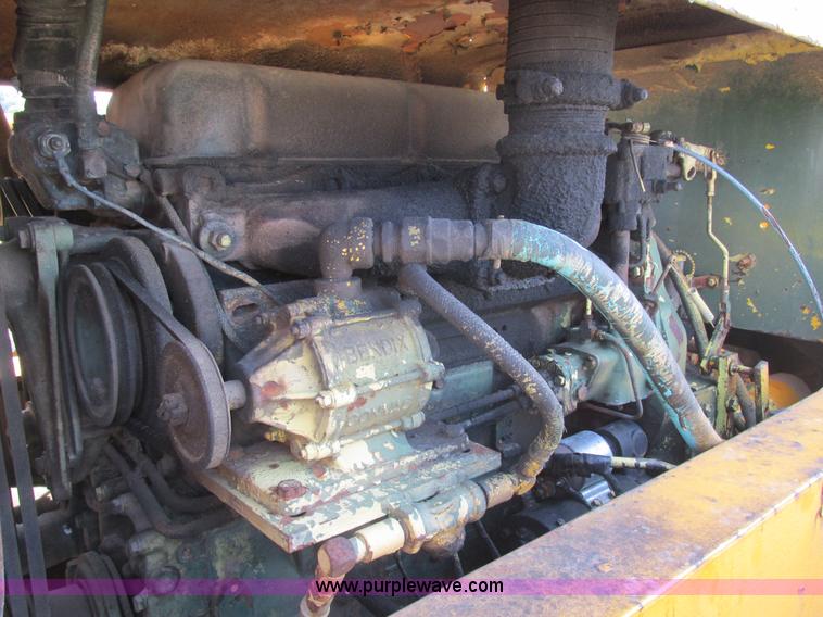 image for item E7276 Pettibone 30 Multikrane rough terrain crane