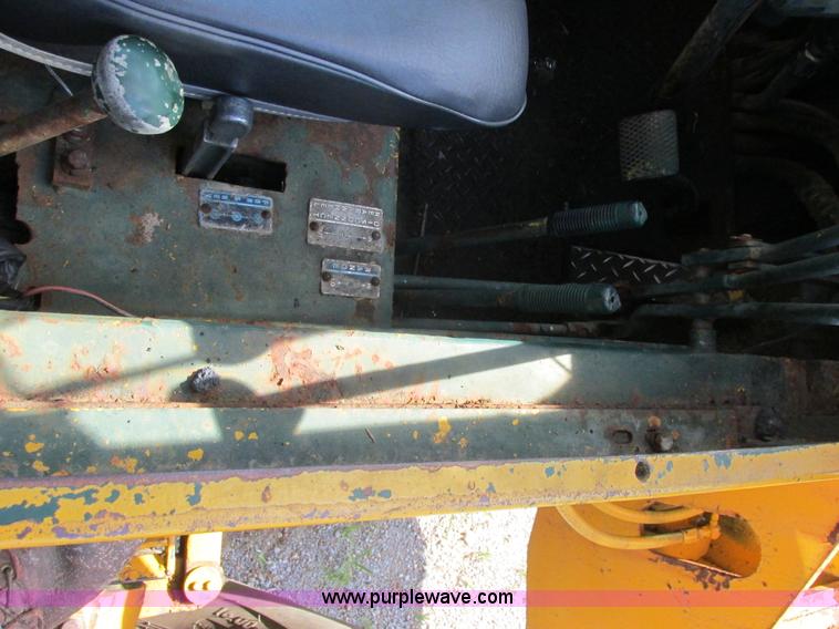 image for item E7276 Pettibone 30 Multikrane rough terrain crane