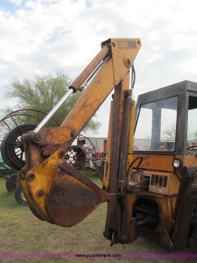 image for item E7540 1975 Case 580B Construction King backhoe