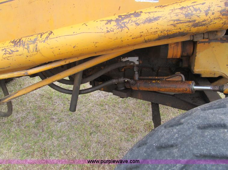 image for item E7540 1975 Case 580B Construction King backhoe