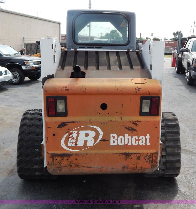 image for item F4025 2000 Bobcat 864 track skid steer