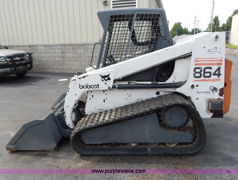 image for item F4025 2000 Bobcat 864 track skid steer