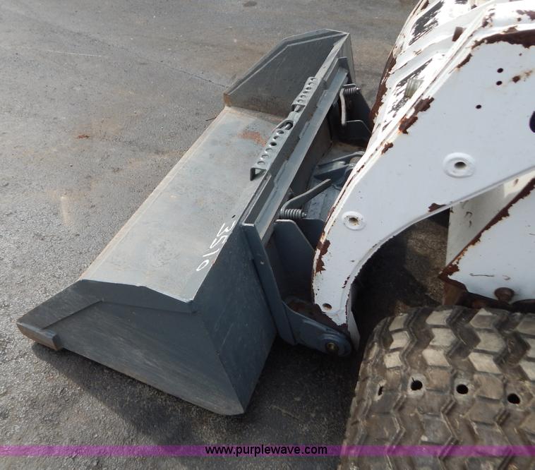 image for item F4025 2000 Bobcat 864 track skid steer