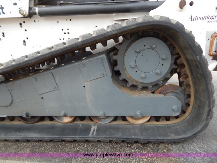 image for item F4025 2000 Bobcat 864 track skid steer