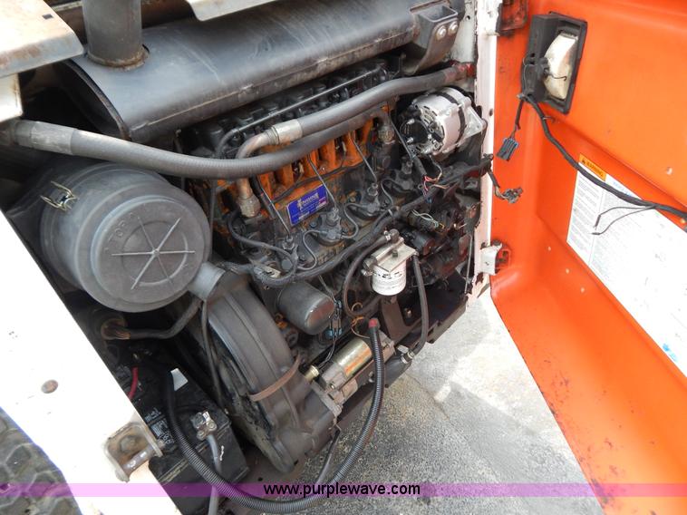 image for item F4025 2000 Bobcat 864 track skid steer