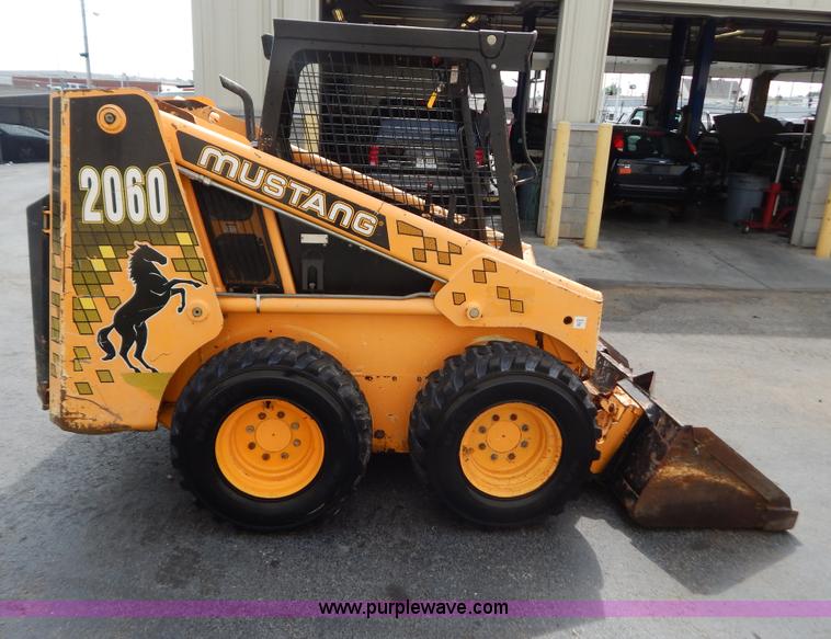 image for item F4026 1996 Mustang 2060 skid steer