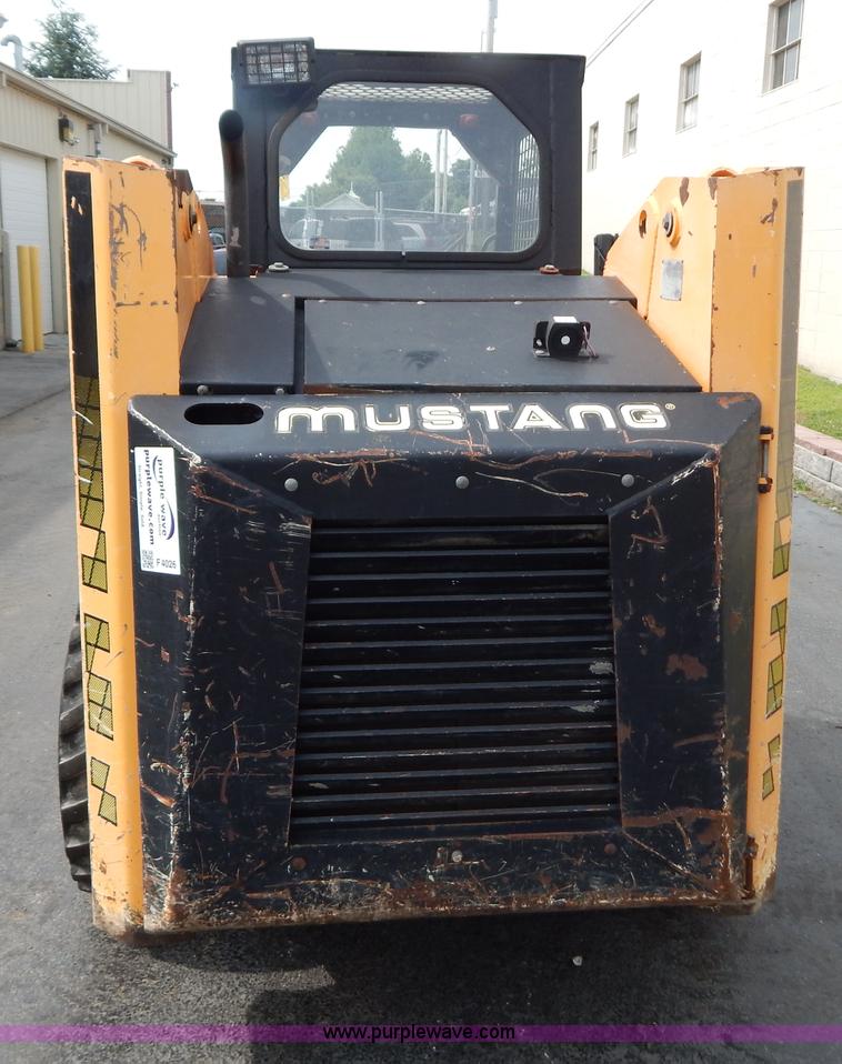 image for item F4026 1996 Mustang 2060 skid steer