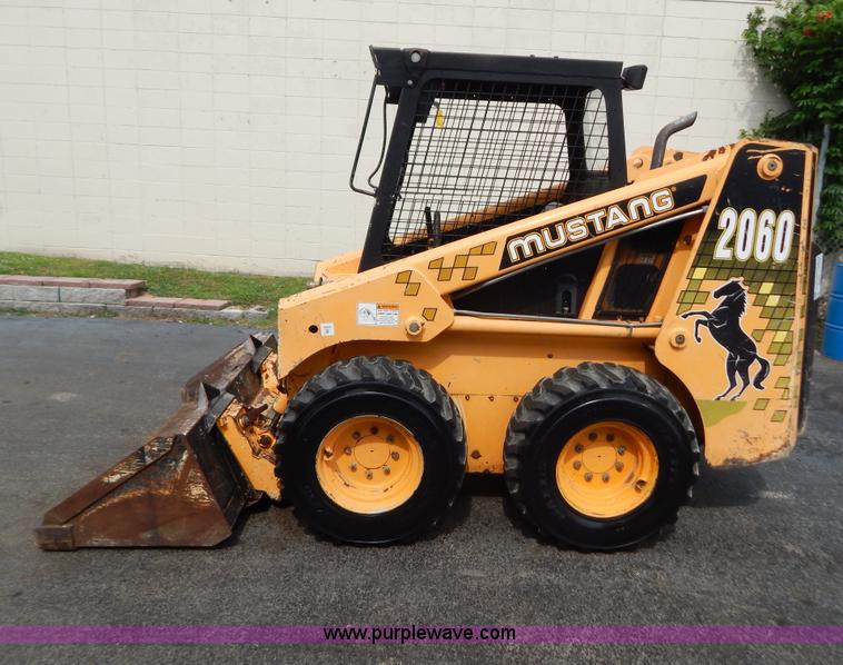 image for item F4026 1996 Mustang 2060 skid steer