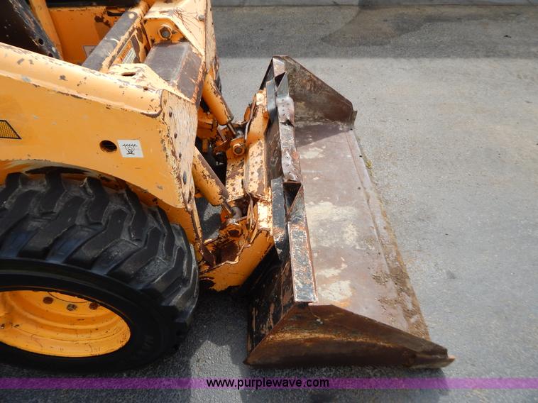 image for item F4026 1996 Mustang 2060 skid steer