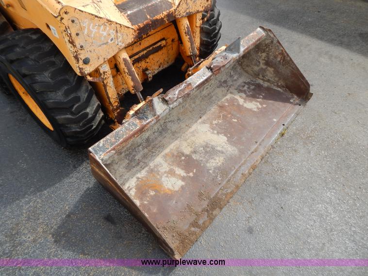 image for item F4026 1996 Mustang 2060 skid steer