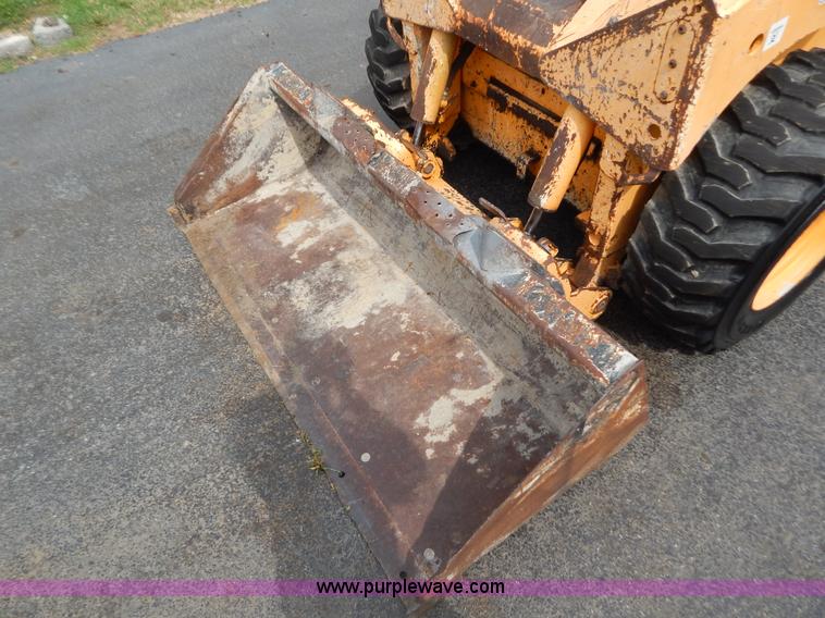 image for item F4026 1996 Mustang 2060 skid steer