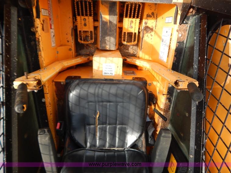 image for item F4026 1996 Mustang 2060 skid steer