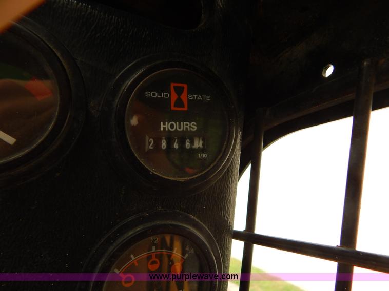 image for item F4026 1996 Mustang 2060 skid steer