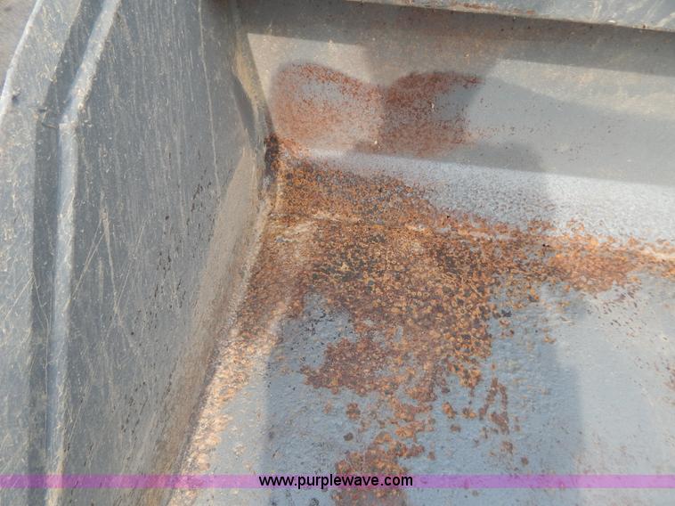 image for item F4026 1996 Mustang 2060 skid steer