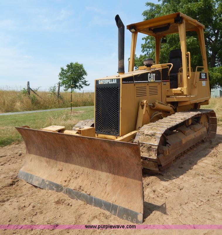 image for item F4027 1994 Caterpillar D3C Series III dozer