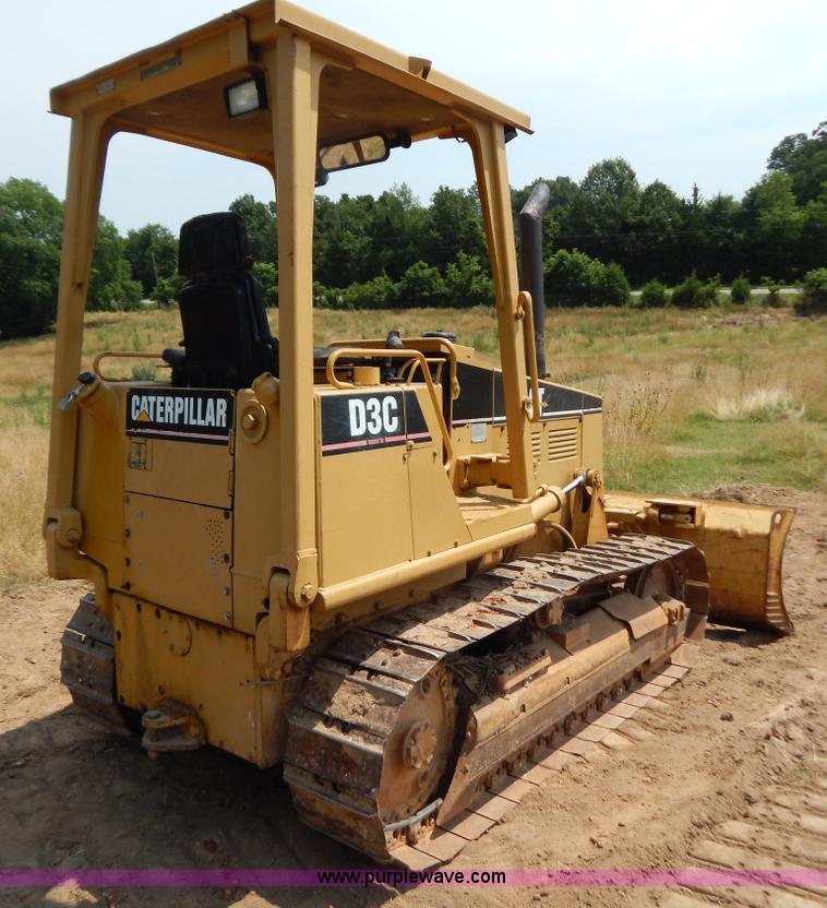 image for item F4027 1994 Caterpillar D3C Series III dozer