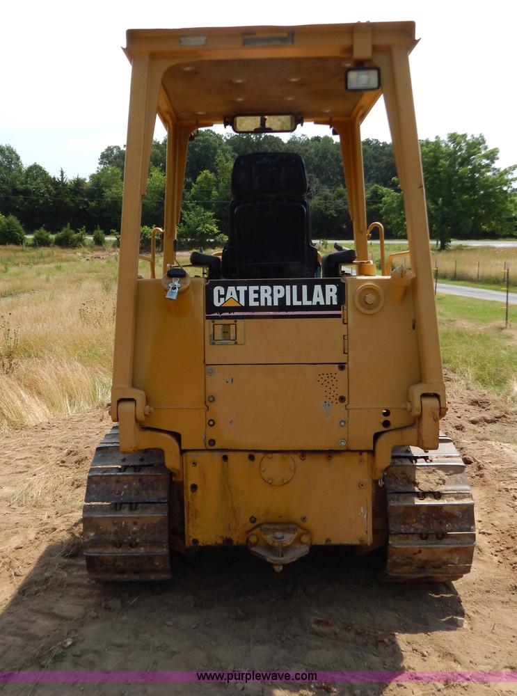 image for item F4027 1994 Caterpillar D3C Series III dozer