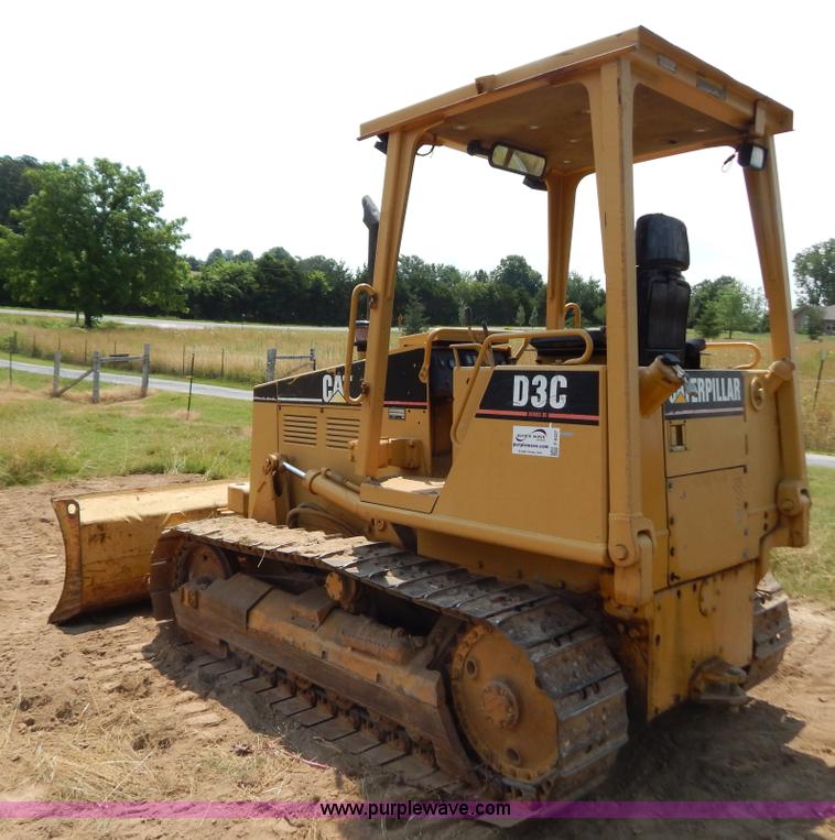 image for item F4027 1994 Caterpillar D3C Series III dozer