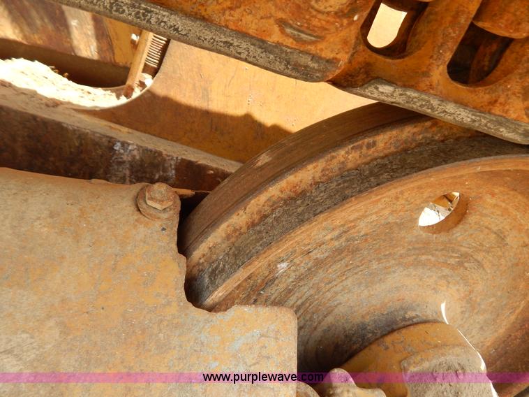 image for item F4027 1994 Caterpillar D3C Series III dozer