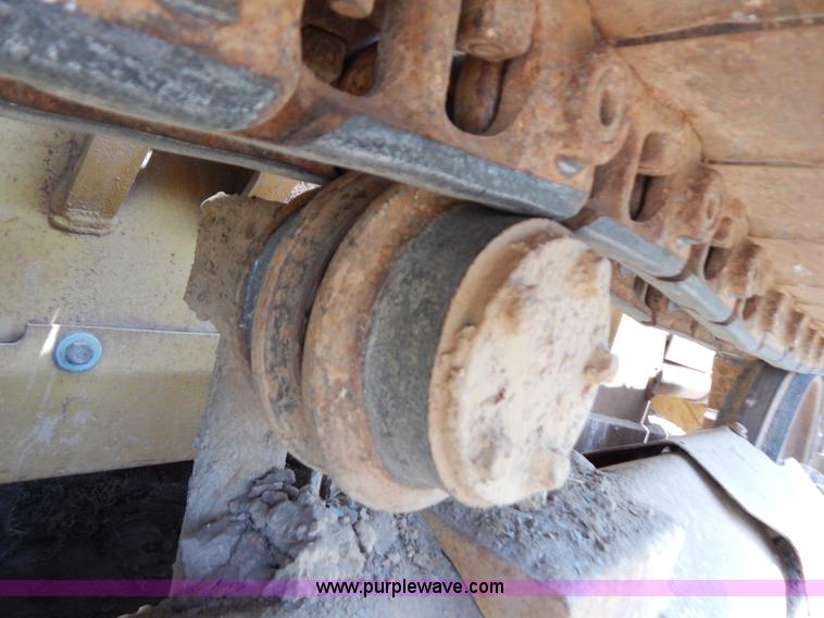 image for item F4027 1994 Caterpillar D3C Series III dozer