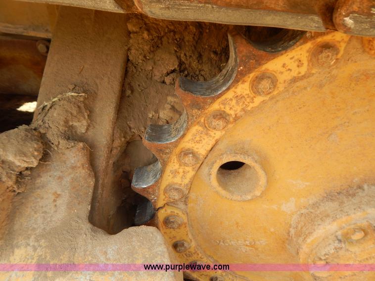image for item F4027 1994 Caterpillar D3C Series III dozer