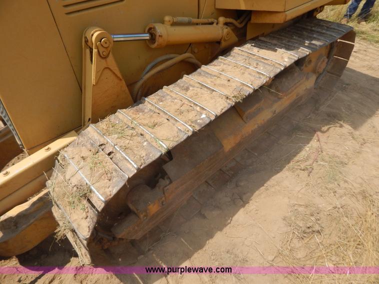 image for item F4027 1994 Caterpillar D3C Series III dozer