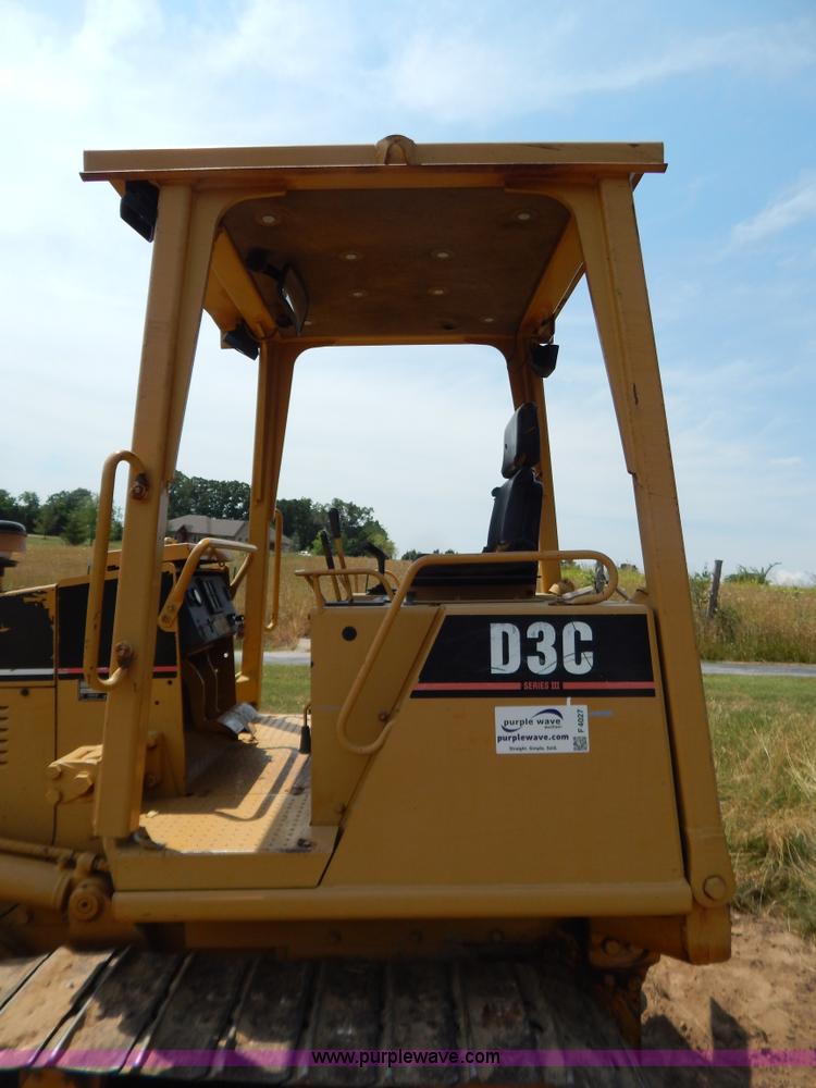 image for item F4027 1994 Caterpillar D3C Series III dozer