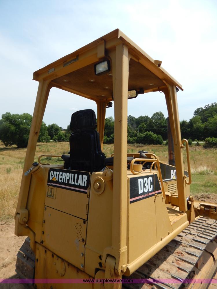 image for item F4027 1994 Caterpillar D3C Series III dozer