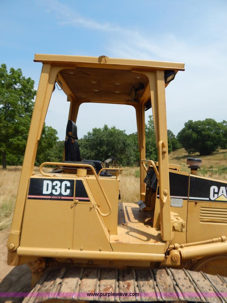 image for item F4027 1994 Caterpillar D3C Series III dozer