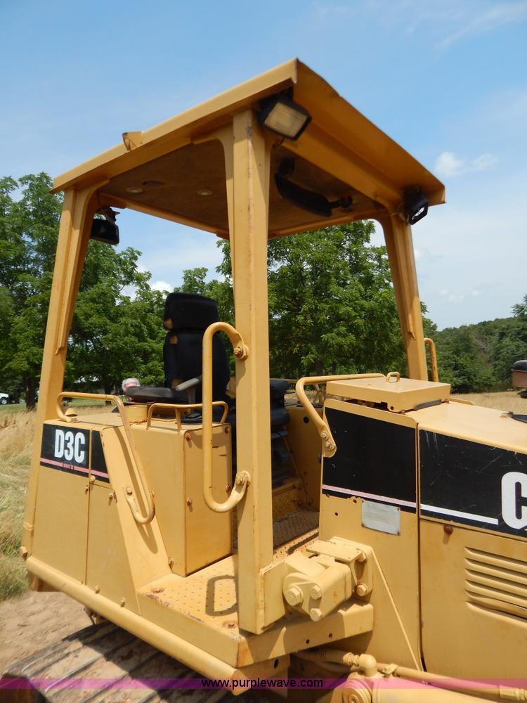 image for item F4027 1994 Caterpillar D3C Series III dozer