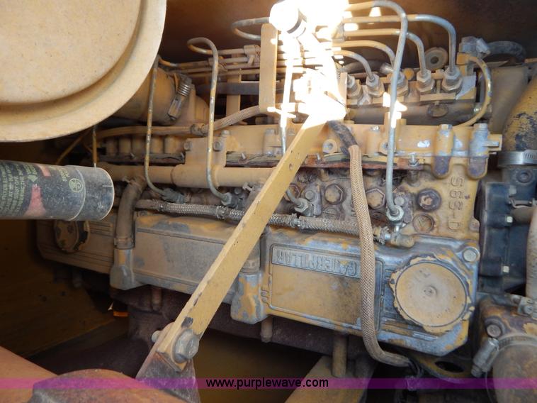 image for item F4027 1994 Caterpillar D3C Series III dozer