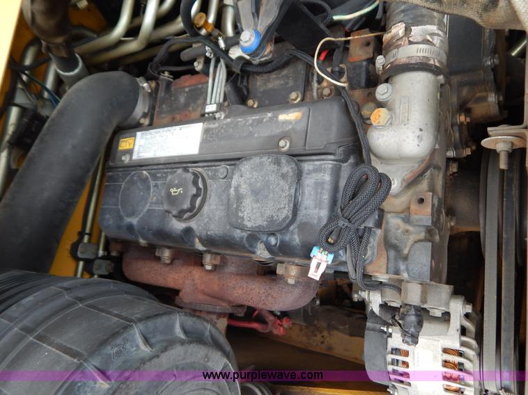 image for item F4028 ASV Posi-Track RC-85 track skid steer