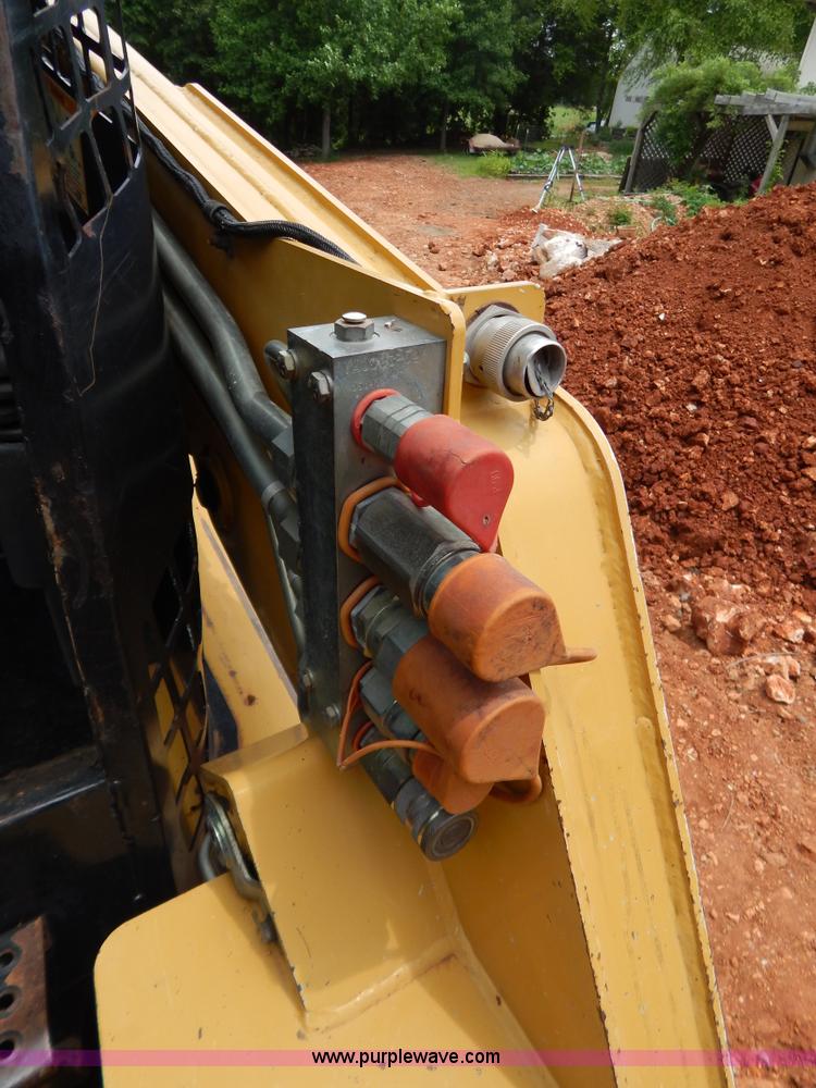 image for item F4028 ASV Posi-Track RC-85 track skid steer