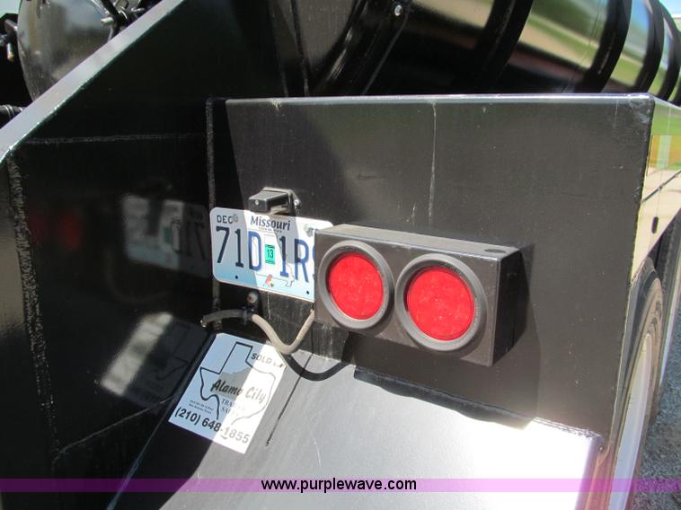 image for item F5075 2011 Global Vacuum Systems 130 barrel vac trailer