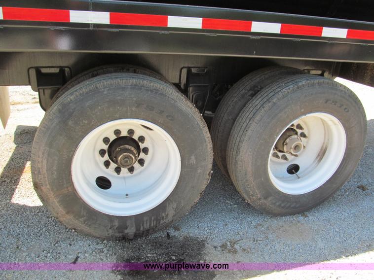 image for item F5075 2011 Global Vacuum Systems 130 barrel vac trailer