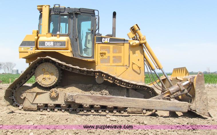 image for item F5091 2003 Caterpillar D6R LGP Series II dozer