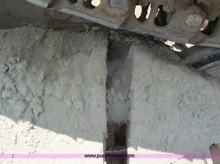 image for item F5091 2003 Caterpillar D6R LGP Series II dozer