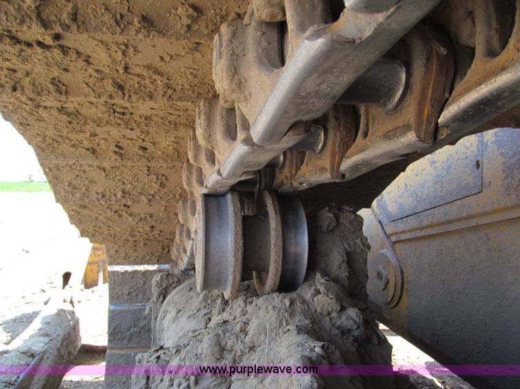 image for item F5091 2003 Caterpillar D6R LGP Series II dozer