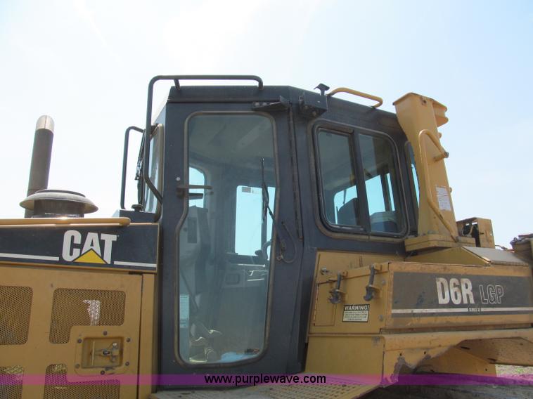 image for item F5091 2003 Caterpillar D6R LGP Series II dozer