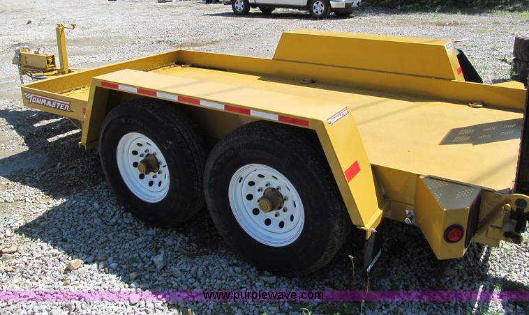 image for item F5104 2011 Towmaster T10P skid steer trailer