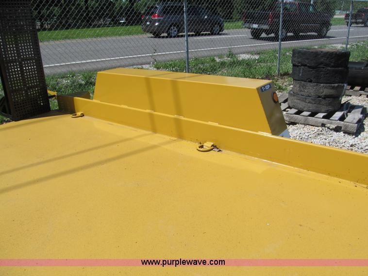 image for item F5104 2011 Towmaster T10P skid steer trailer