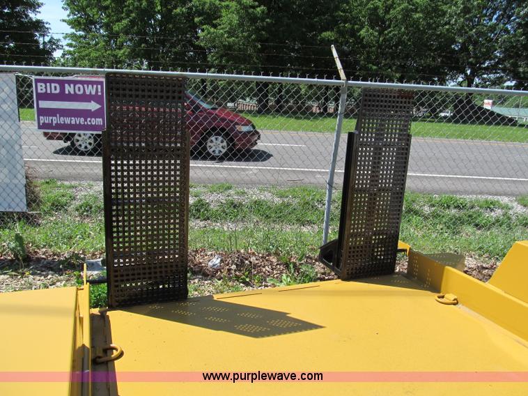 image for item F5104 2011 Towmaster T10P skid steer trailer