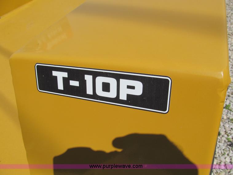 image for item F5104 2011 Towmaster T10P skid steer trailer