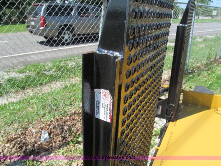 image for item F5104 2011 Towmaster T10P skid steer trailer