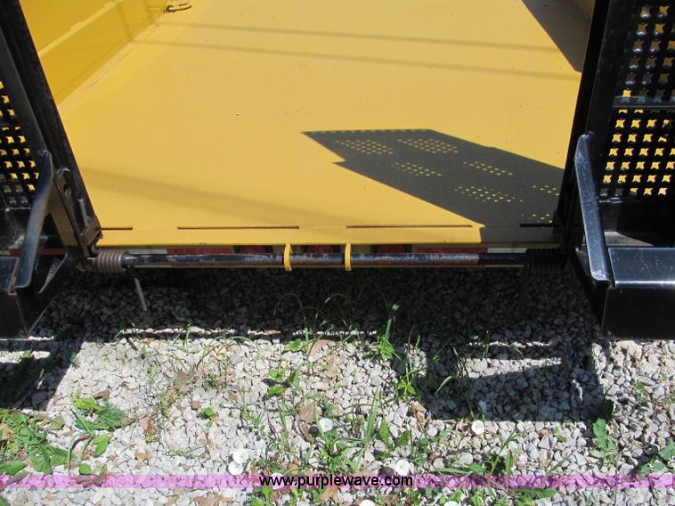 image for item F5104 2011 Towmaster T10P skid steer trailer