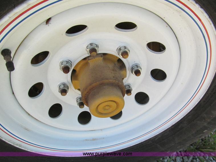 image for item F5104 2011 Towmaster T10P skid steer trailer